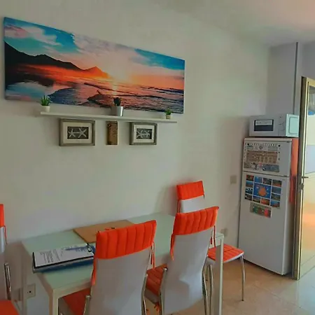 5 Minutes Close By Playa Del Ingles-1&2br Aptm With View & Private Terrace For 2 Persons Apartament *