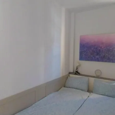 Apartament 5 Minutes Close By Playa Del Ingles-1&2br Aptm With View & Private Terrace For 2 Persons *
